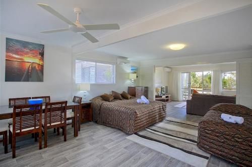 누사빌 Regency Waterfront Noosa 아파트 호텔 외부 사진